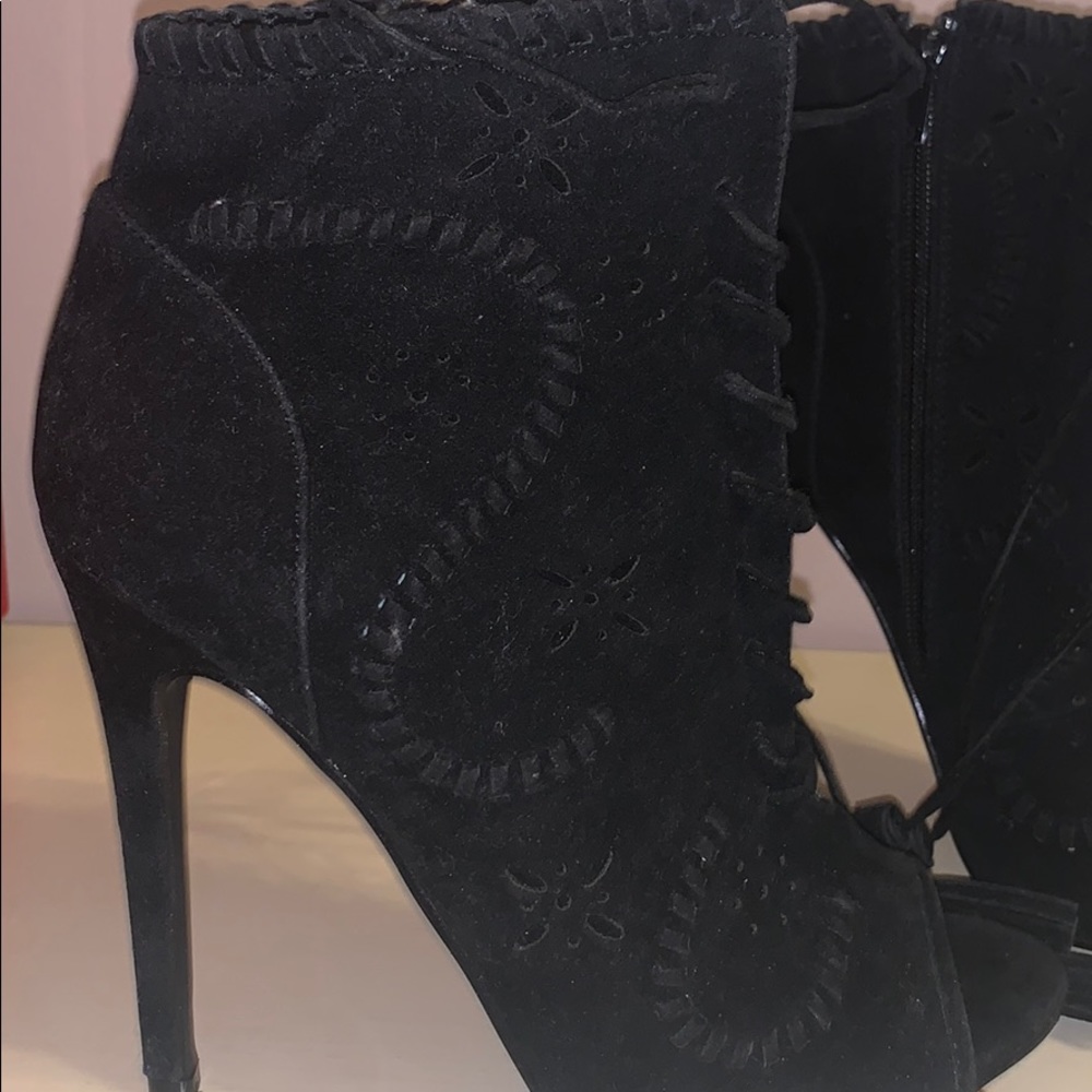 Open toe booties - Picture 4 of 5